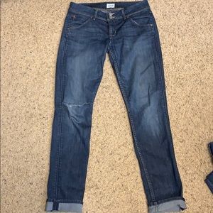 Hudson jeans. 28 stretch Distressed knee. 2 button